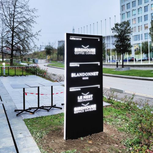 Totem de centre commercial